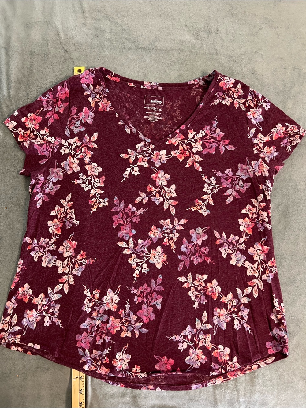 Sonoma Women's Floral V-Neck Everyday Tee - Burgundy